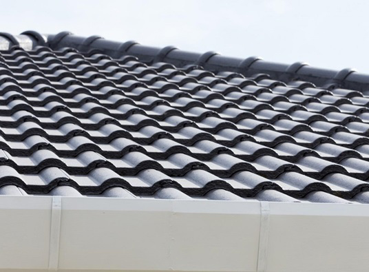 4 Reasons To Get A Tile Roofing Replacement