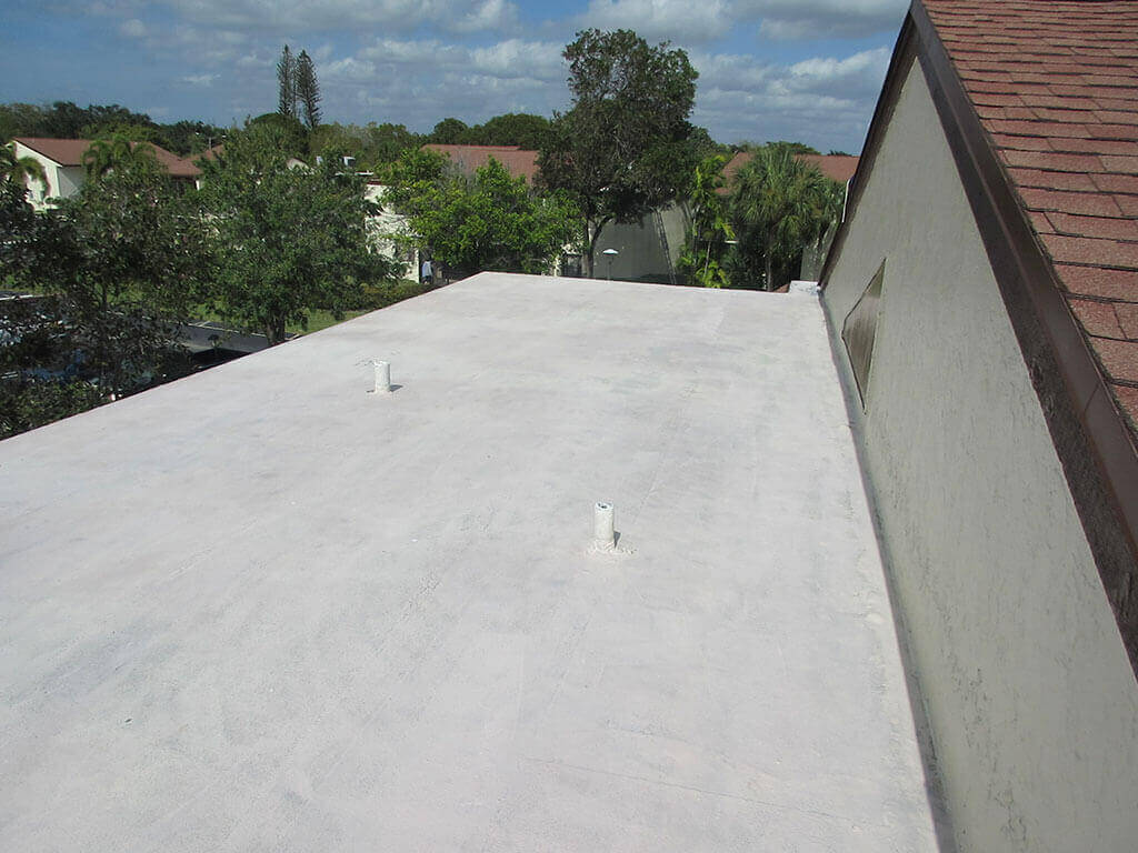 Hollywood Flat Roof